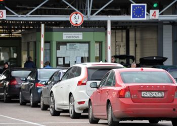 В Европе лагализовали изъятие автомобилей и личных вещей у граждан РФ